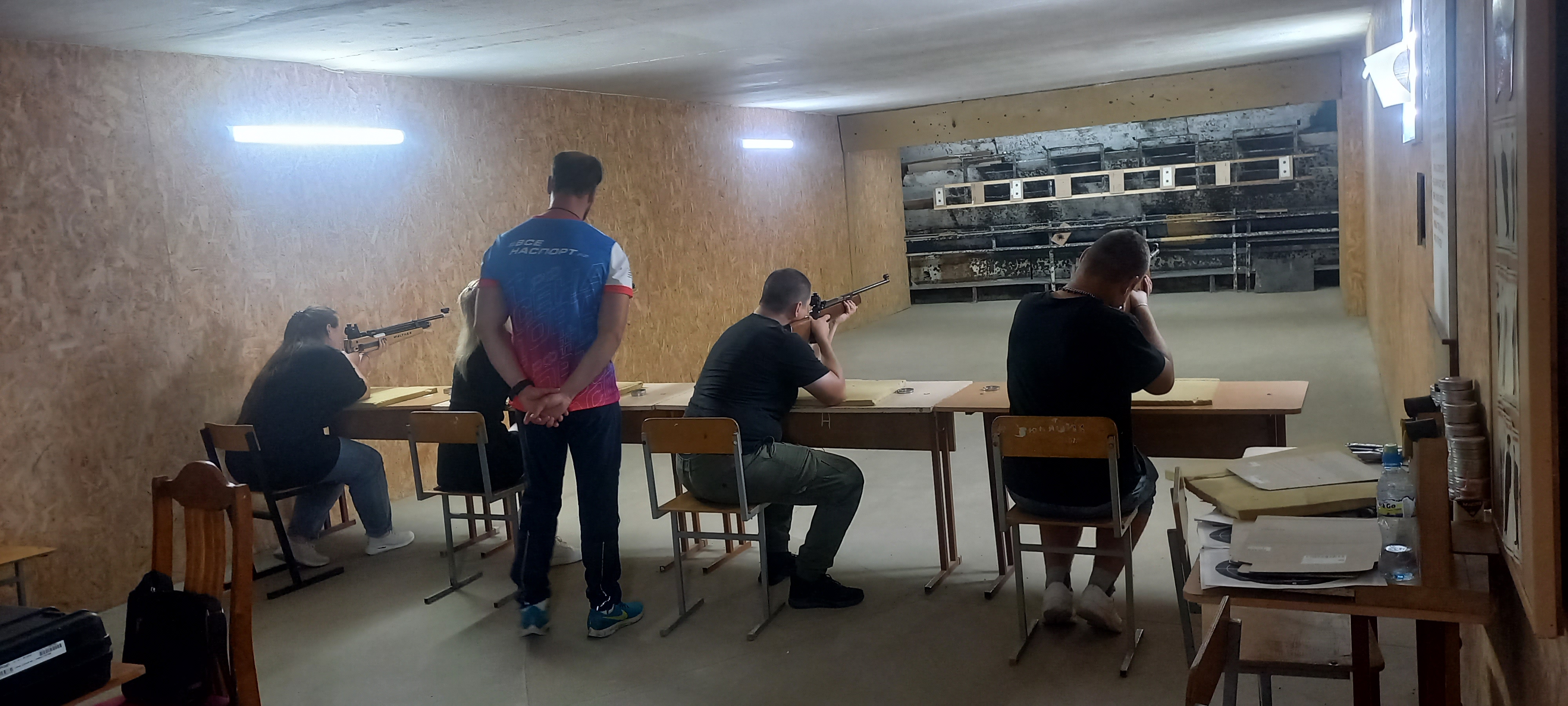 Команда Глуховской сельской территории приняла участие в соревнованиях по пулевой стрельбе.