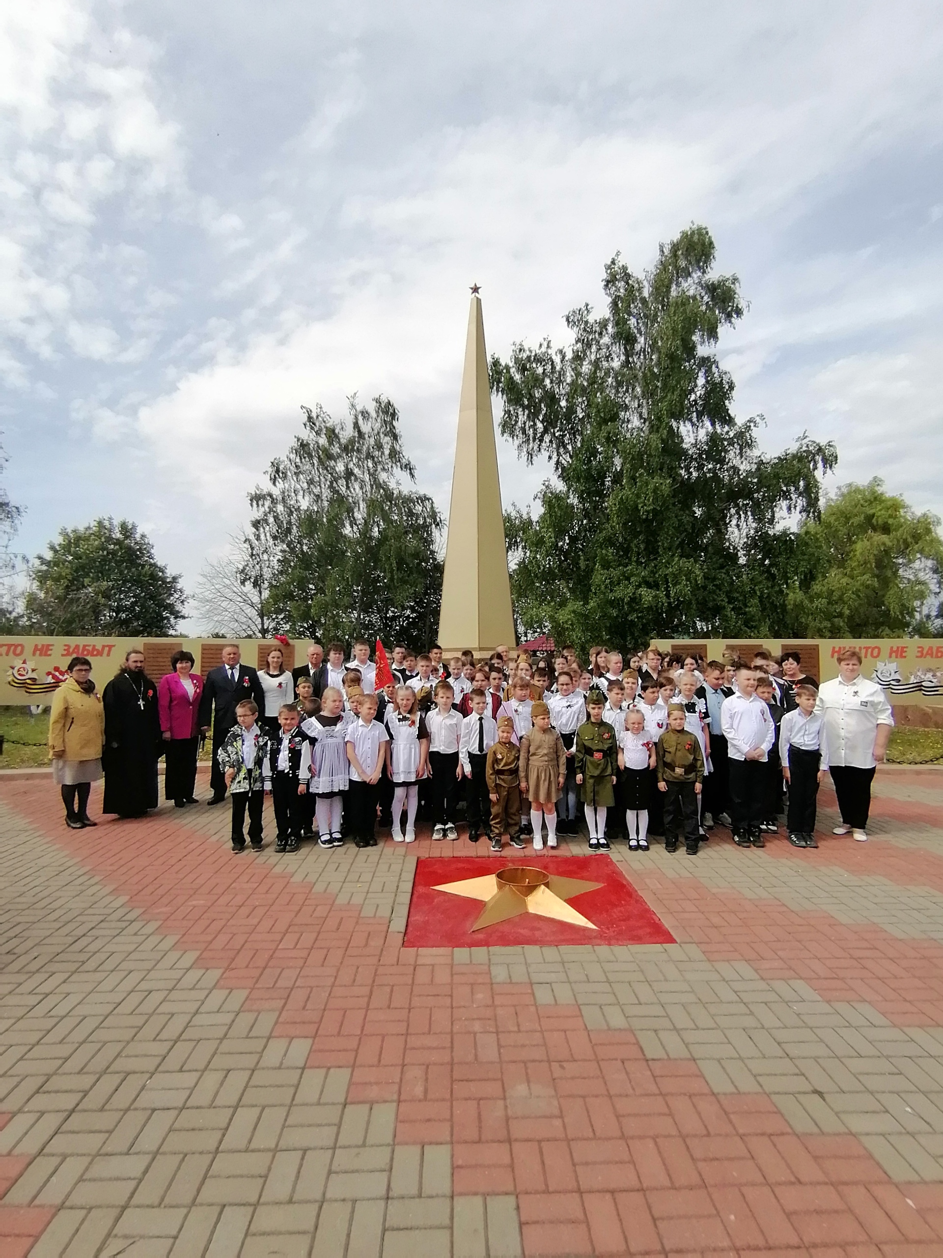 На Глуховской территории состоялось торжественное мероприятие, в честь 79-ой годовщины Великой Победы.