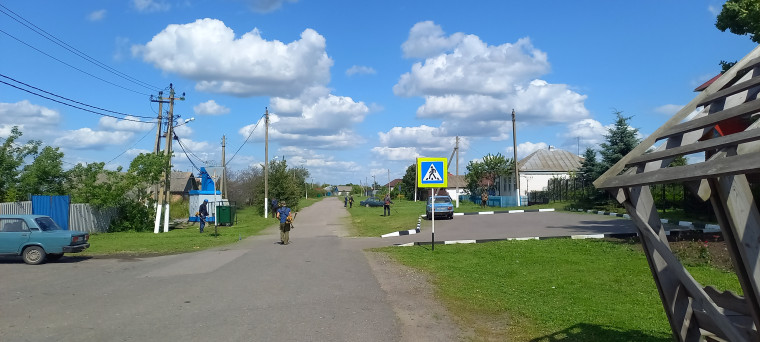 Субботник по покосу сорной растительности. Субботник по покосу сорной растительности.
